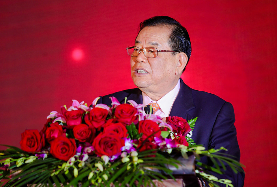 腾博官网诚信为本人将用心坚守使命,<br>为实现梦想不惧栉风沐雨、砥砺前行。